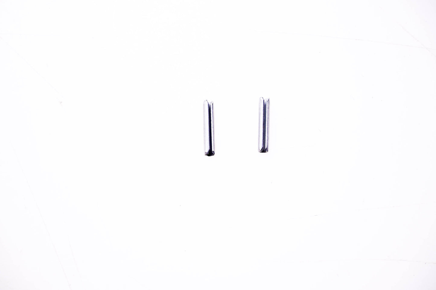 Aftermarket 17-23928 Pins Qty 2 NOS