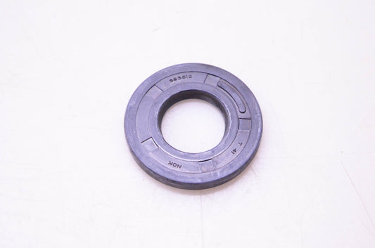 New OEM Briggs & Stratton 393812 Oil Seal NOS