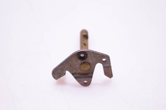 New OEM Briggs & Stratton 398969, 8908 Throttle Shaft NOS