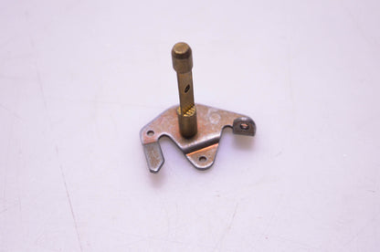 New OEM Briggs & Stratton 398969, 8908 Throttle Shaft NOS