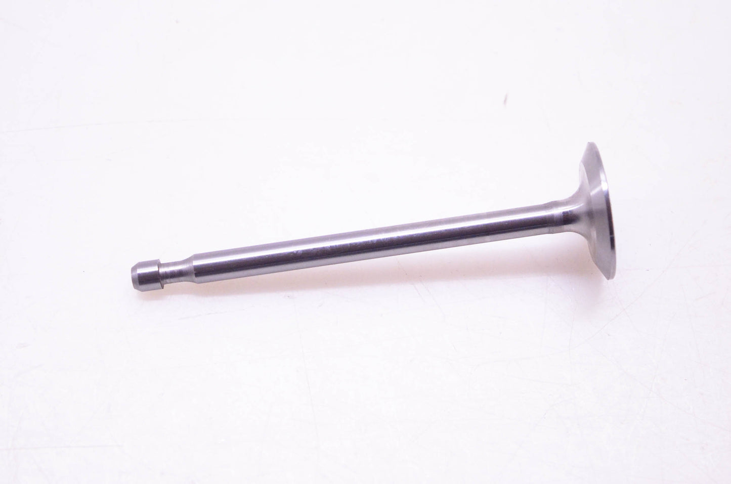 New OEM Briggs & Stratton 261044S Intake Valve NOS