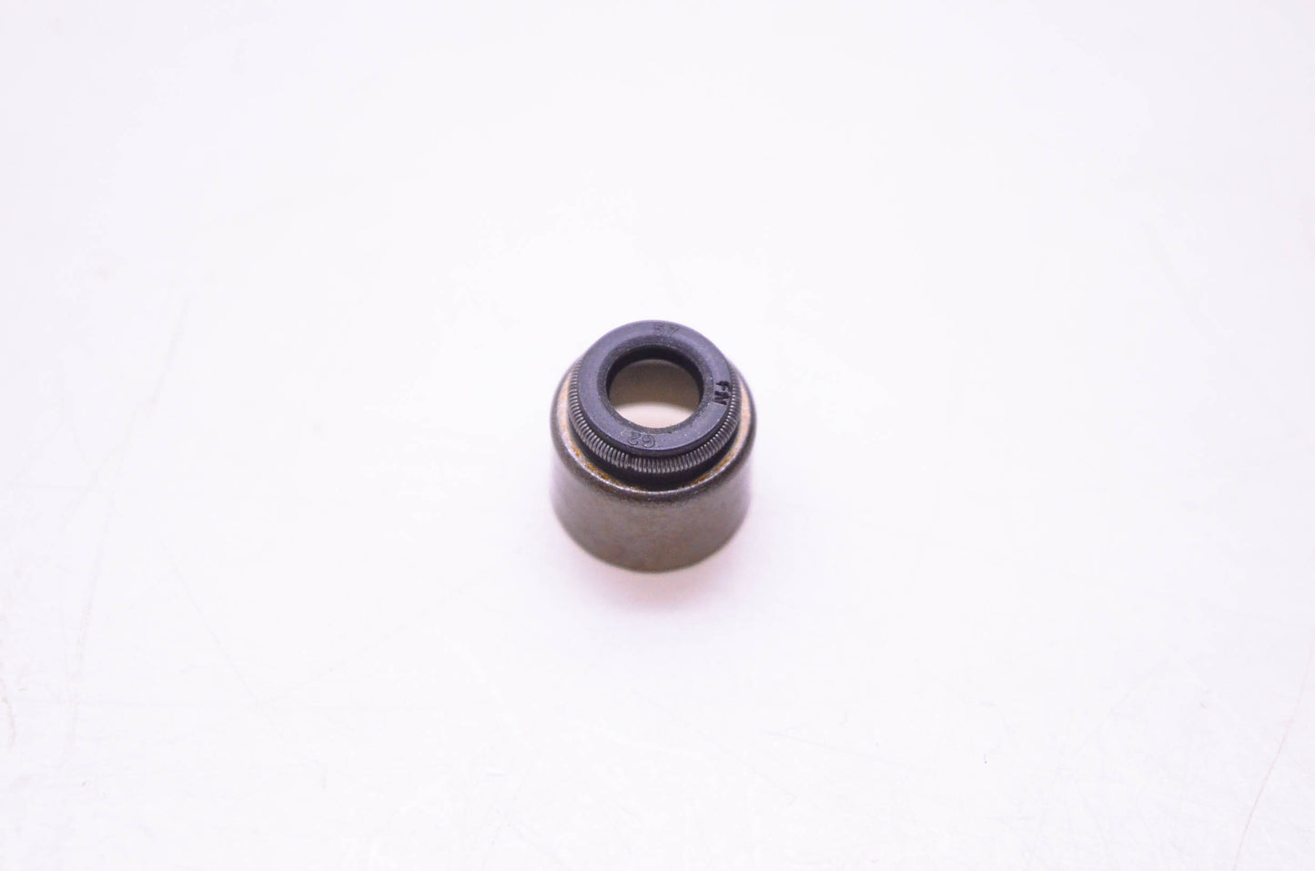 New OEM Briggs & Stratton 690968 Valve Seal NOS