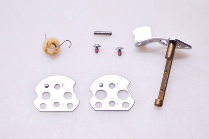 New OEM Briggs & Stratton 495097 Choke Shaft Kit NOS