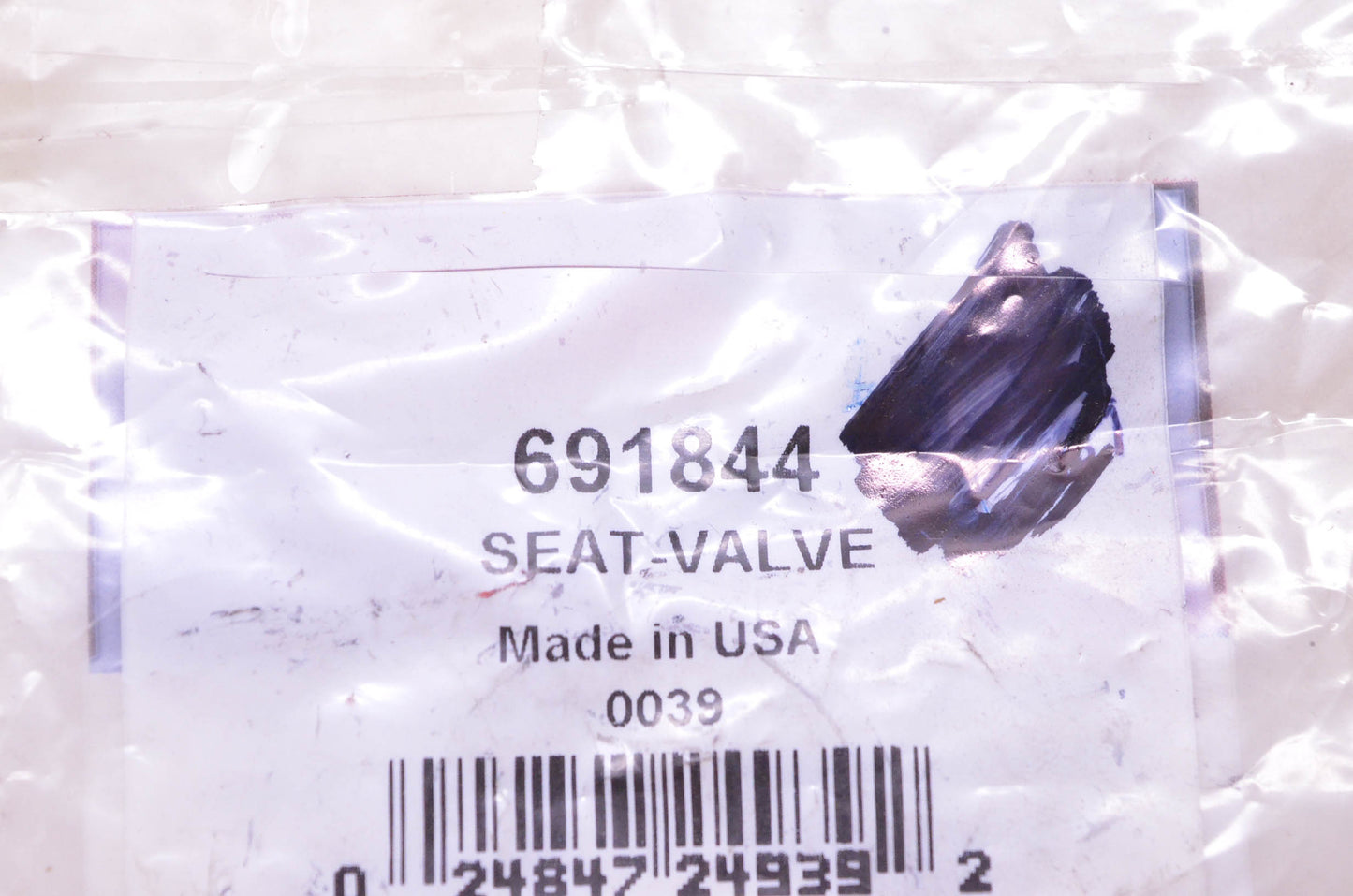 New OEM Briggs & Stratton 691844 Valve Seat NOS