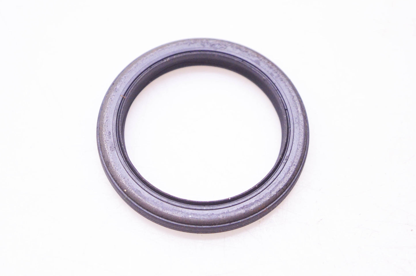 New OEM Briggs & Stratton 791892 Oil Seal NOS