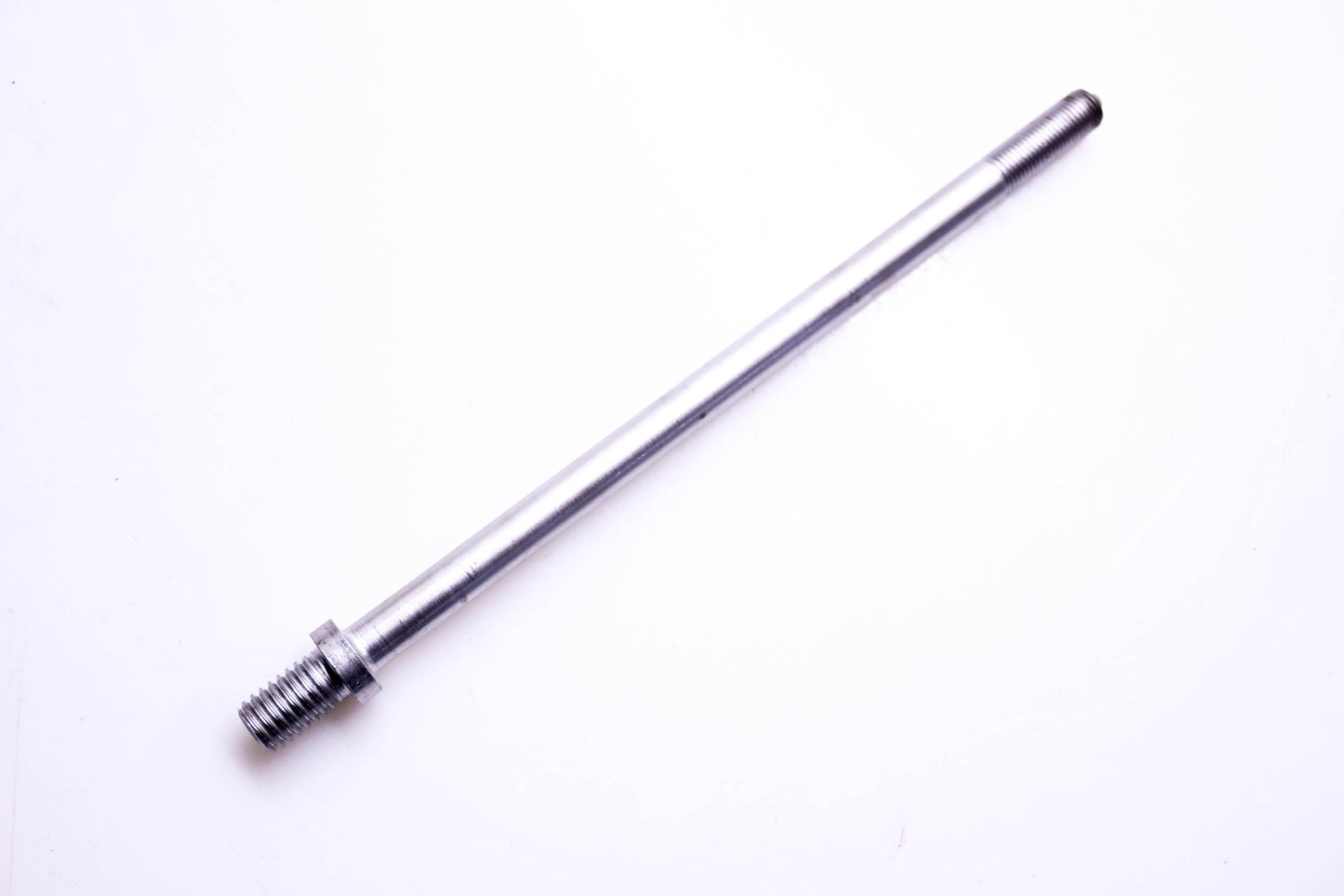 OMC 313209 Rod Stud NOS