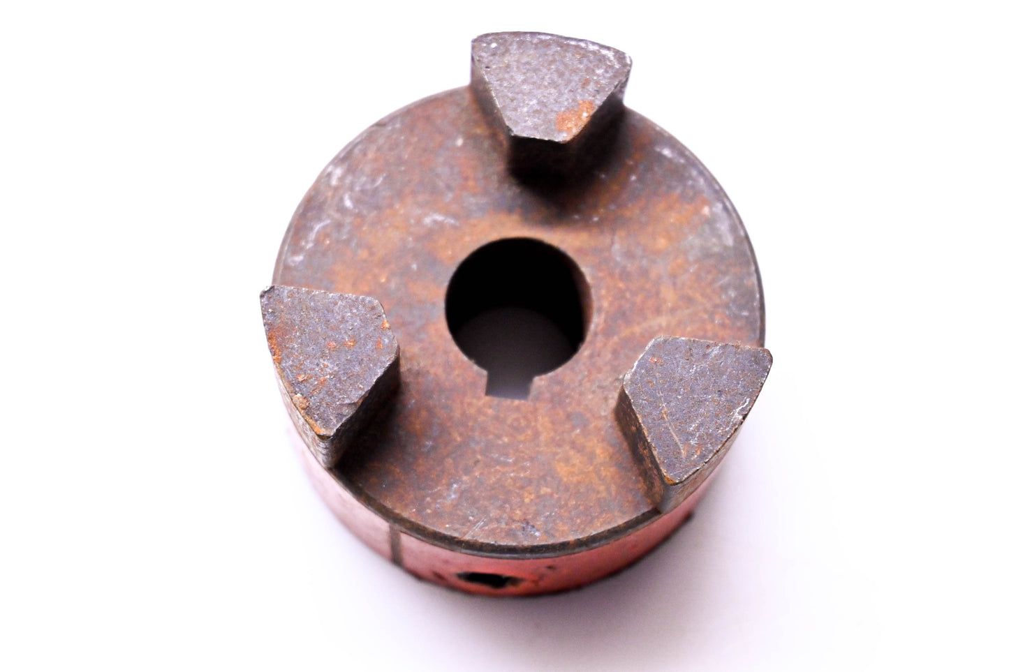 Lovejoy L-095, 68514411085 Jaw Coupling 5/8" Shaft NOS