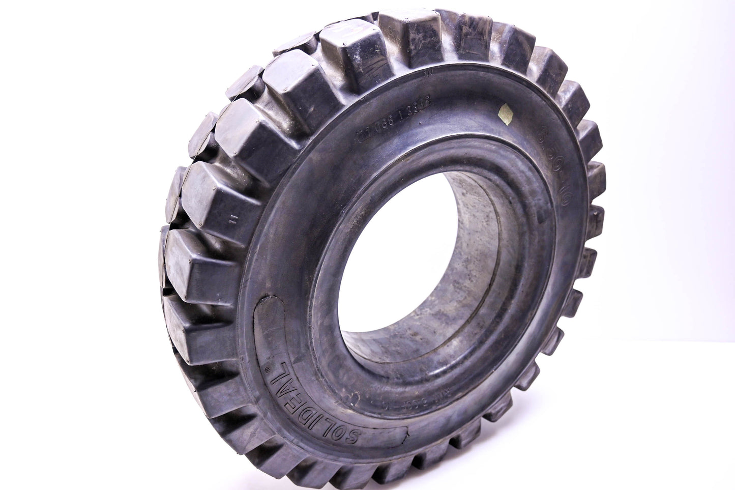 Solideal Tires123-34 6.50-10 Solid Forklift Tire Press-On NOS