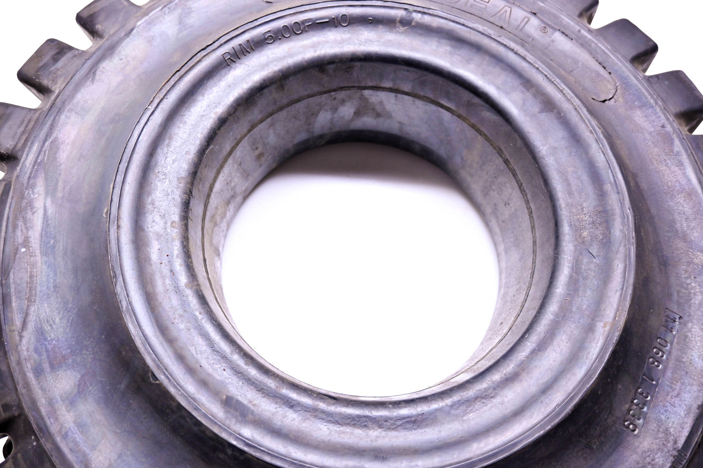 Solideal Tires123-34 6.50-10 Solid Forklift Tire Press-On NOS