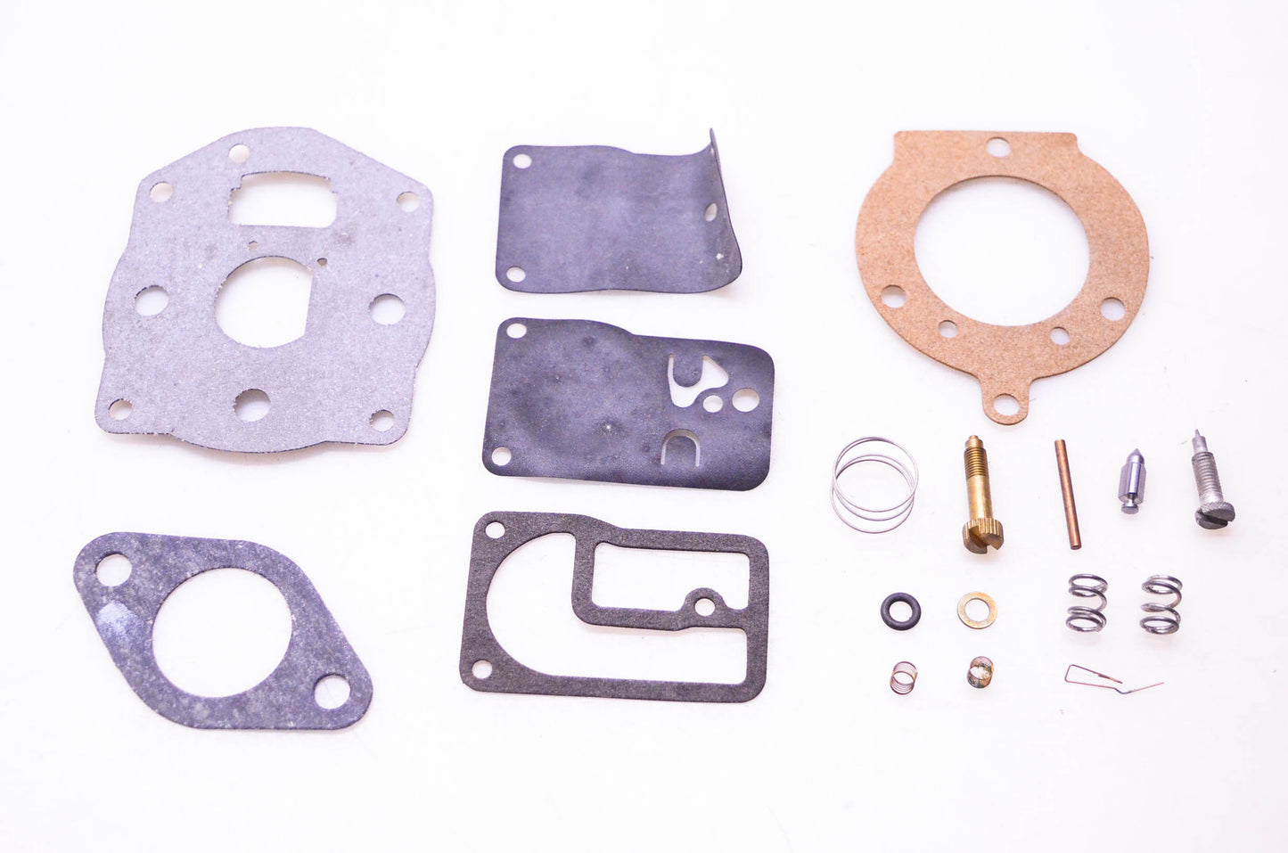 New OEM Briggs & Stratton 393301 Carburetor Kit NOS