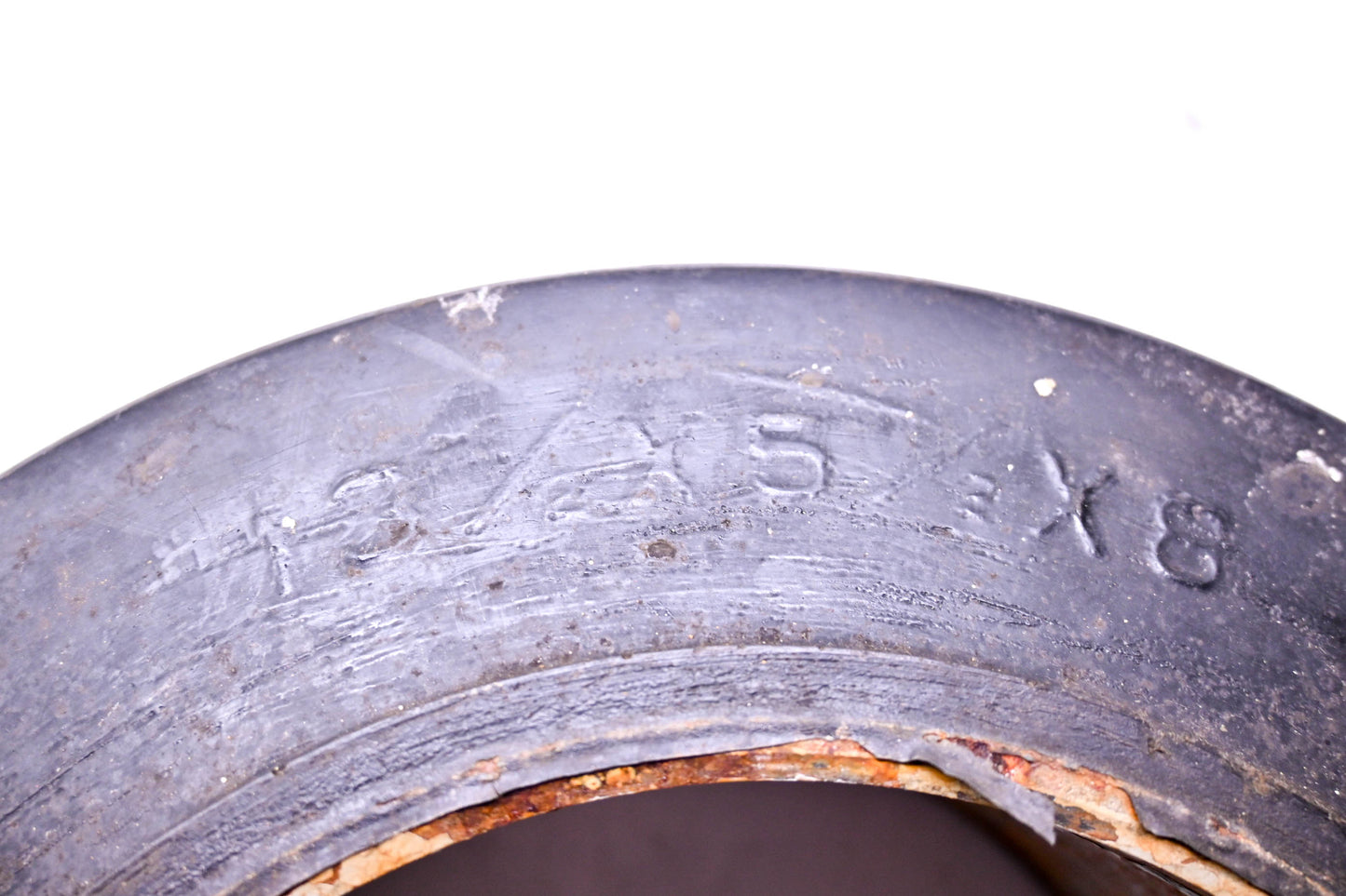 Solidthane YA503-12 13.5x5x8 Solid Forklift Tire Press-On NOS