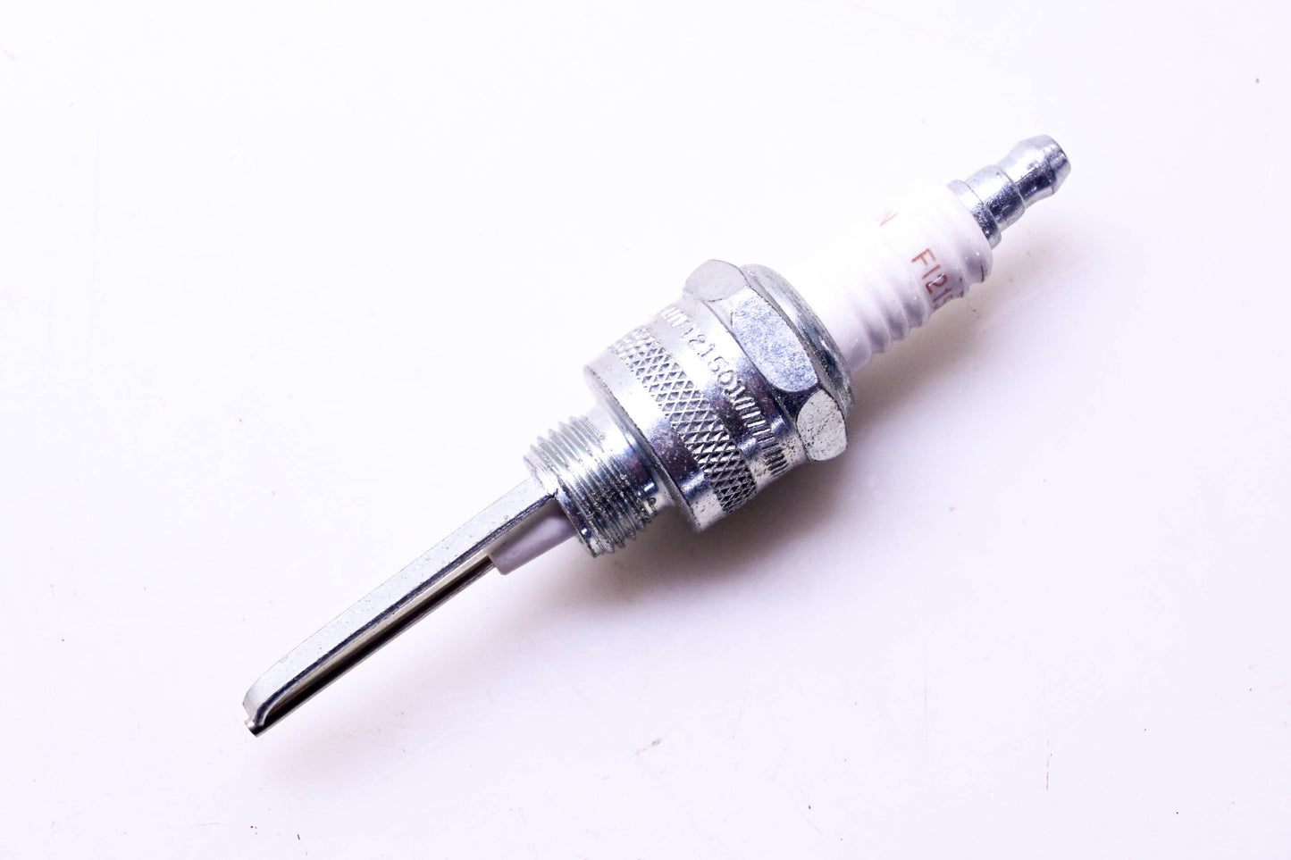 Champion FI21501 Copper Plus Spark Plug NOS