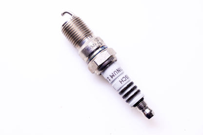 Bosch 6241, 0 242 225 578 Platinum Spark Plug NOS