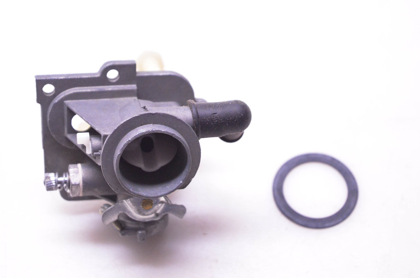 New OEM Briggs & Stratton 390065 Carburetor Kit NOS