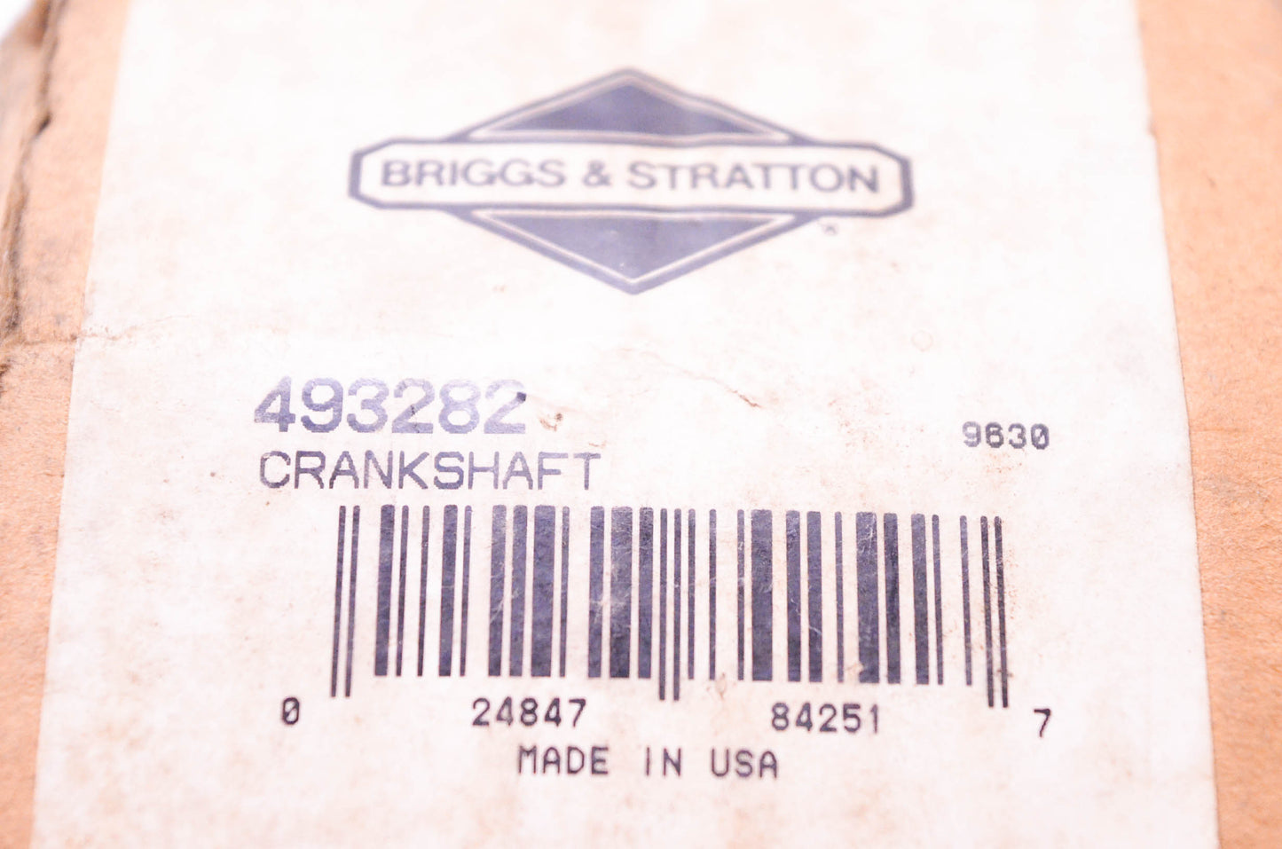 New OEM Briggs & Stratton 493282 Crankshaft NOS