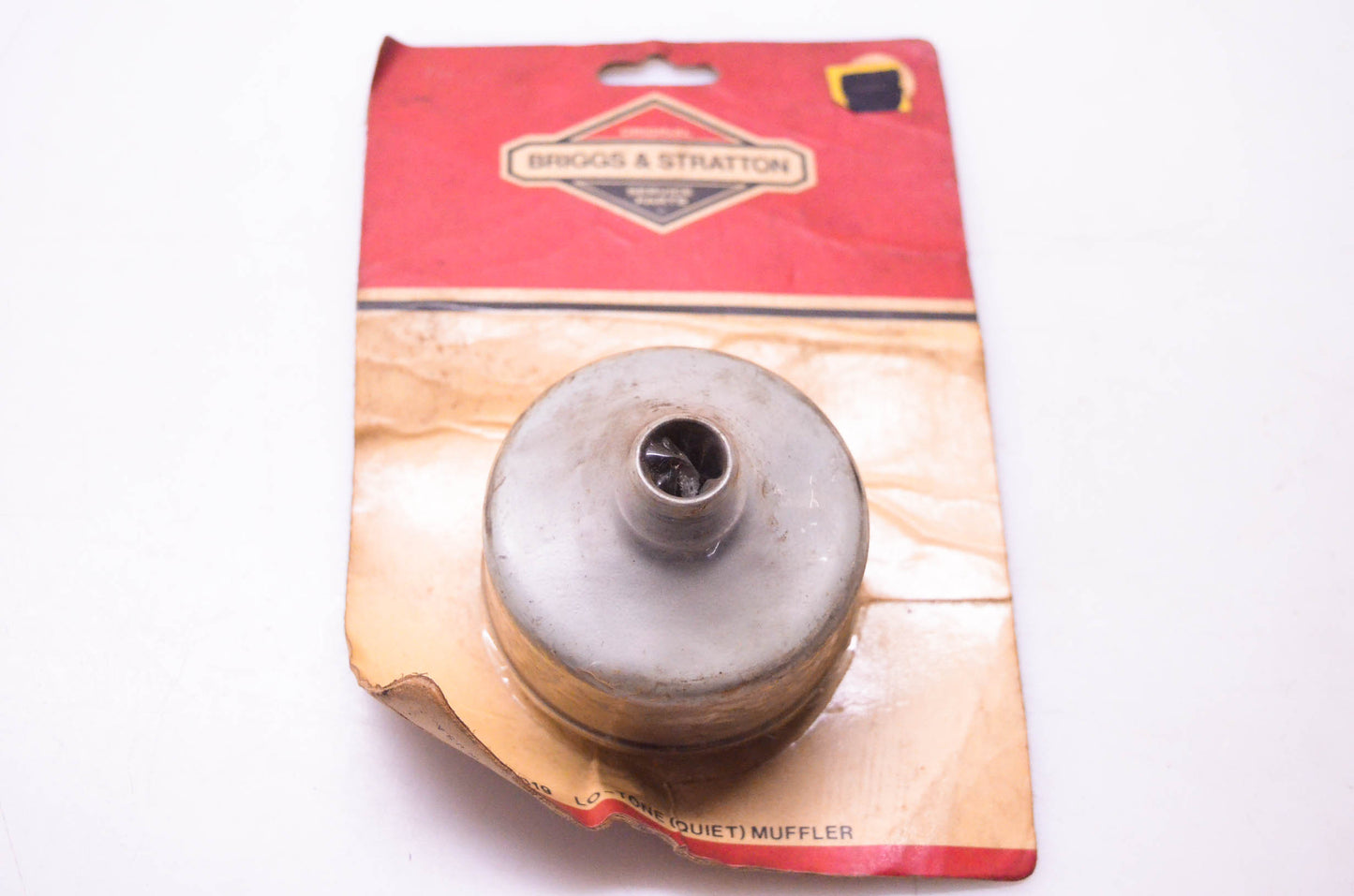 New OEM Briggs & Stratton 395019 Lo-Tone Quiet Muffler NOS