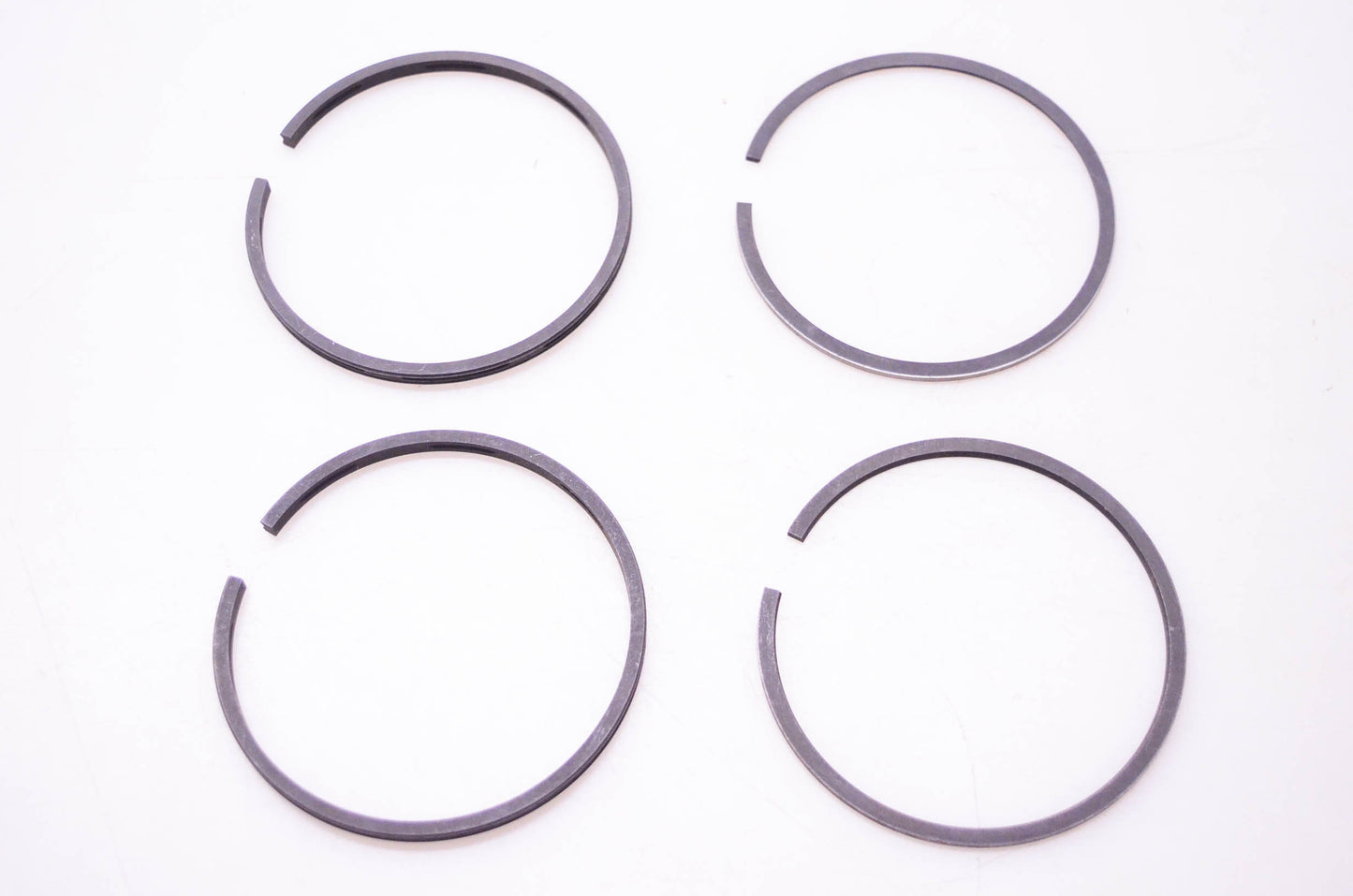 New OEM Briggs & Stratton 391780 Piston Rings NOS