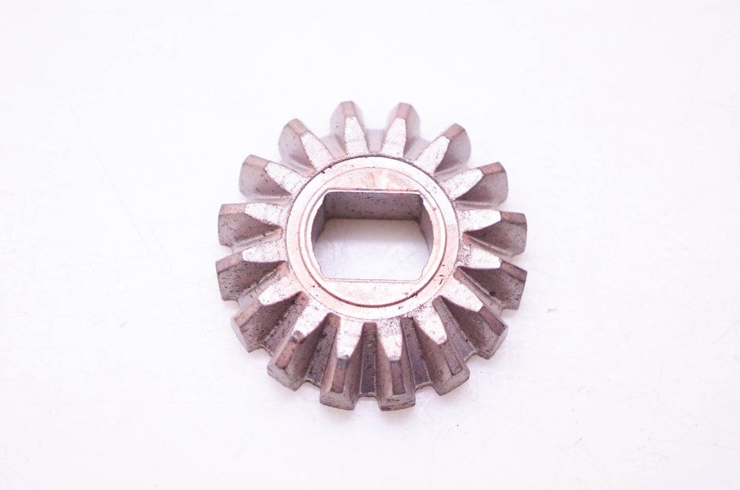 New OEM Tecumseh 778067 Bevel Drive Gear NOS