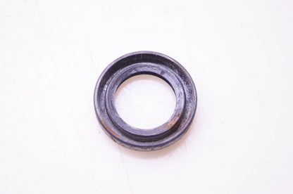 New OEM Tecumseh 788031 Oil Seal NOS