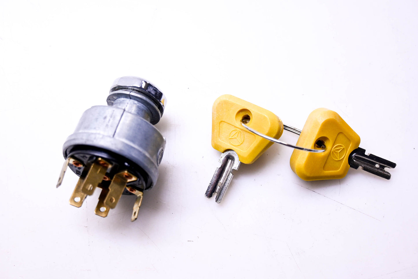 Total Source 2368655, CL2368655 Ignition Switch with Two Keys fits Clark NOS