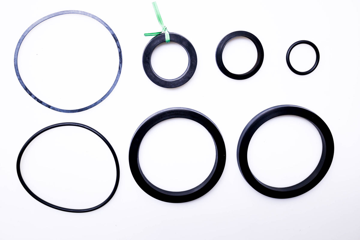 Total Source 507016000, YT507016000 Tilt Cylinder Seal Kit fits Yale NOS