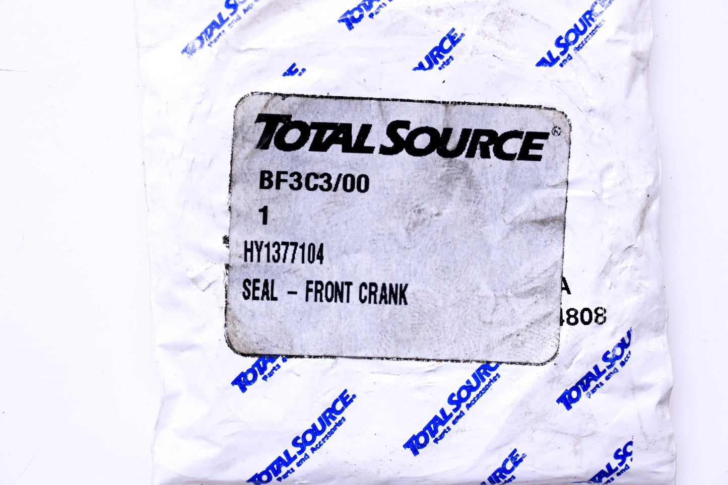 Total Source 1377104, HY1377104, BF3C3/00 Front Crank Seal fits Hyster NOS