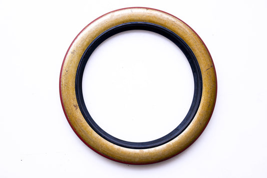 Total Source 325568, HY325568 Oil Front Cover Seal fits Hyster NOS