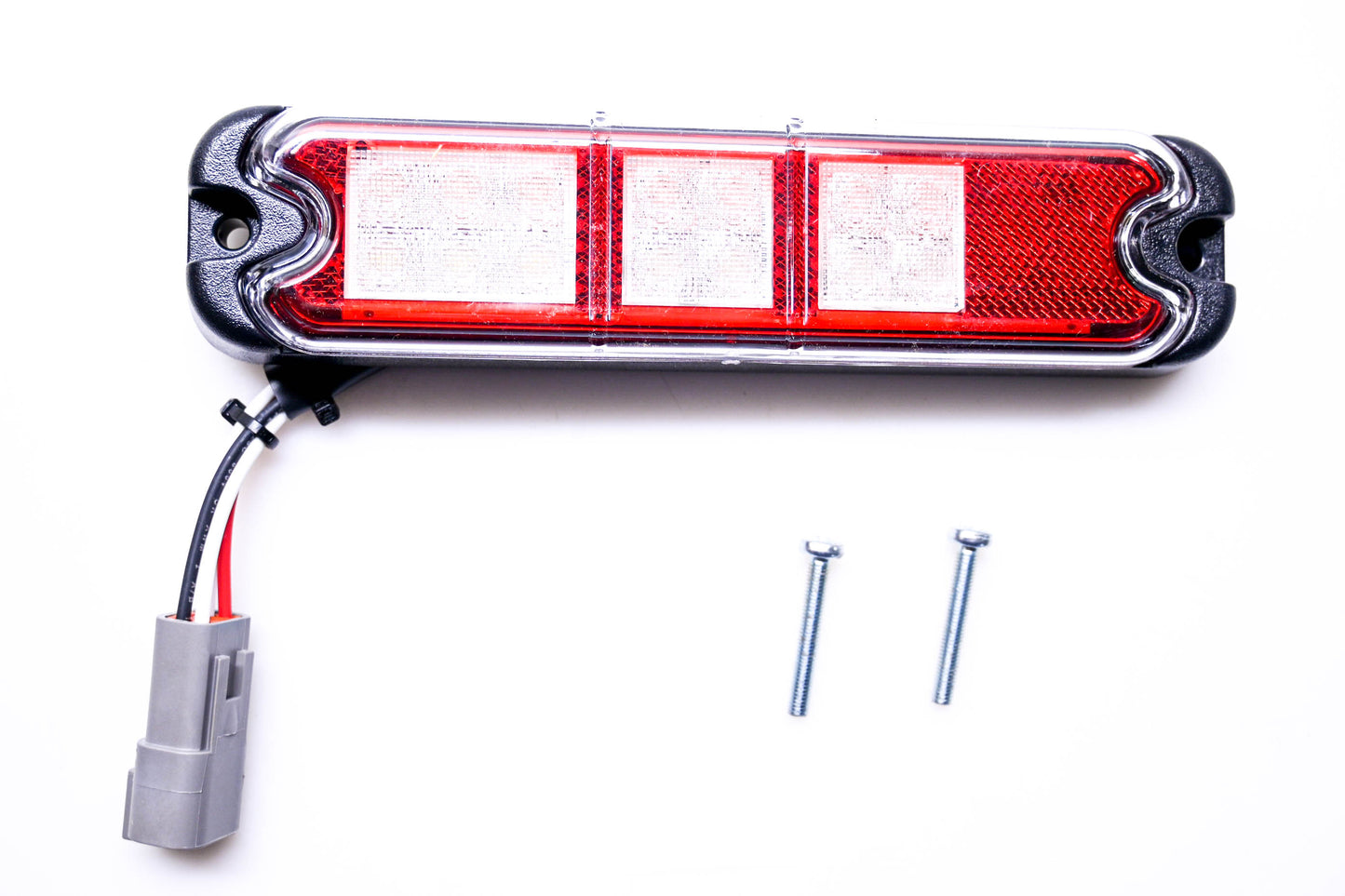 Total Source 520069603, YT520069603 Tail Light fits Yale NOS