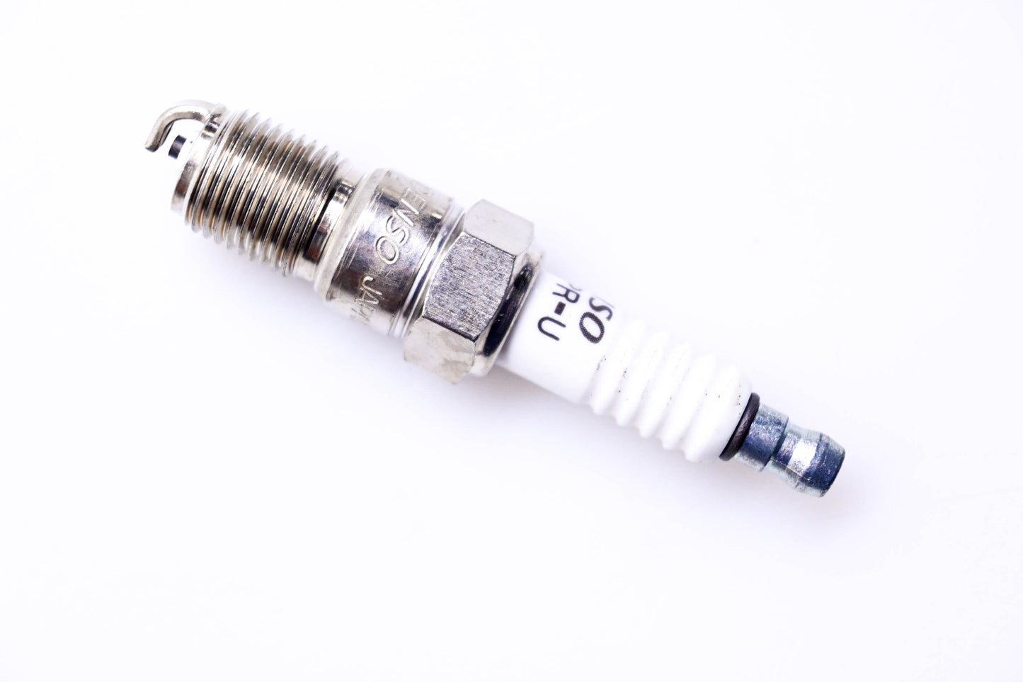 Denso T16EPR-U, 5022 U-Groove Spark Plug NOS