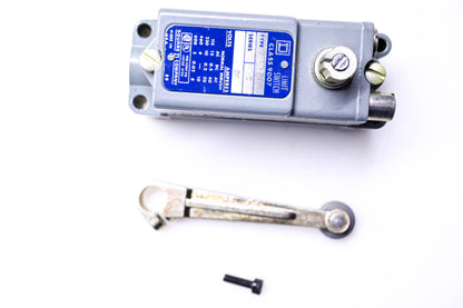 Eaton Corporation 022754900, YT022754900 Square D Class 9007 Limit Switch Kit fits Yale NOS