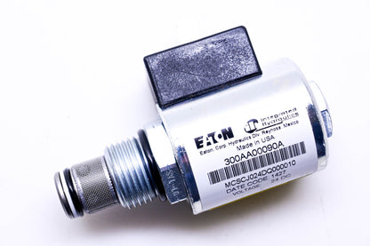 Eaton 02-167578, 300AA00090A Solenoid Valve 24 DC NOS