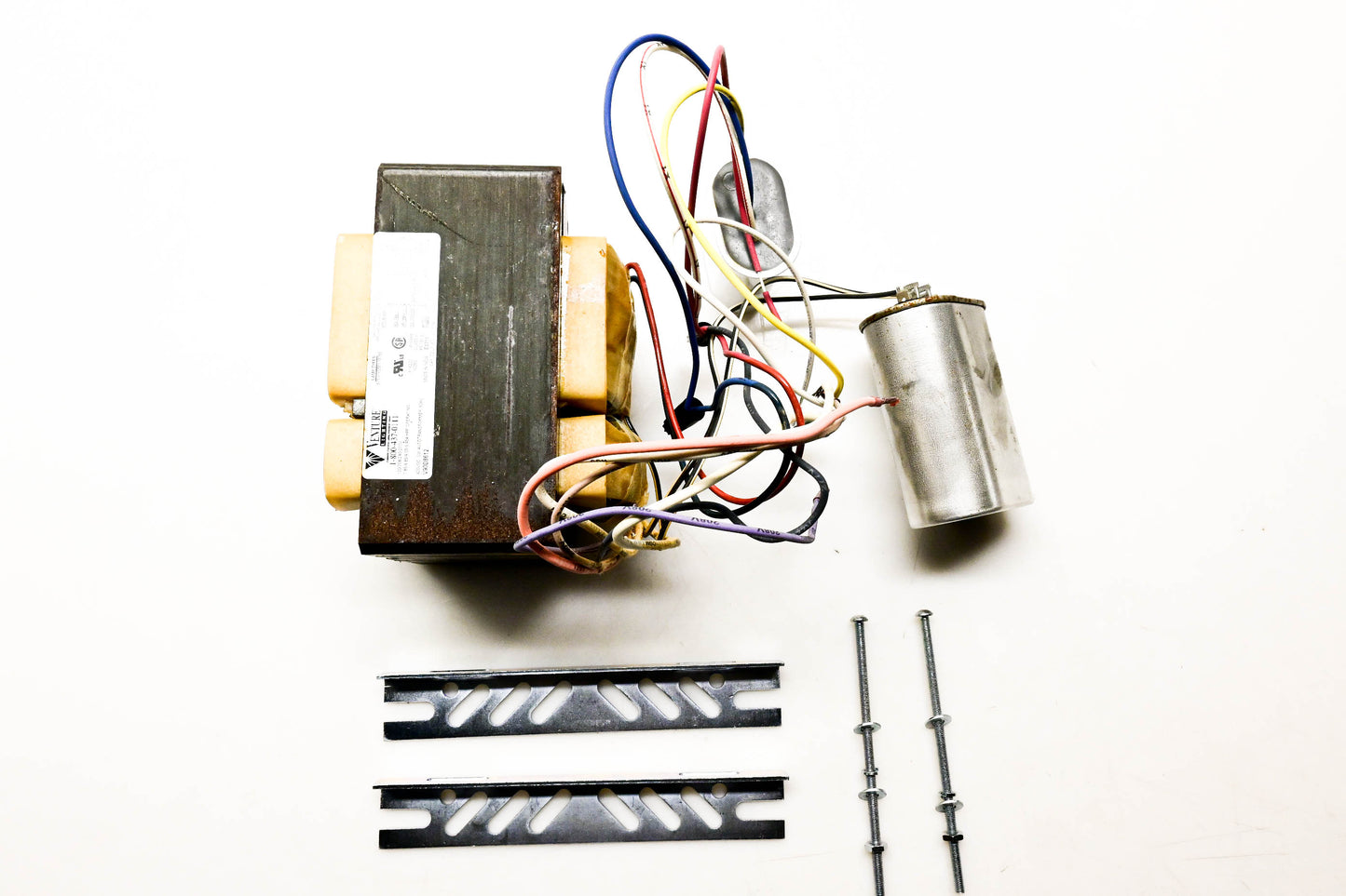 Venture Lighting V90D8612K Pulse Start Ballast NOS