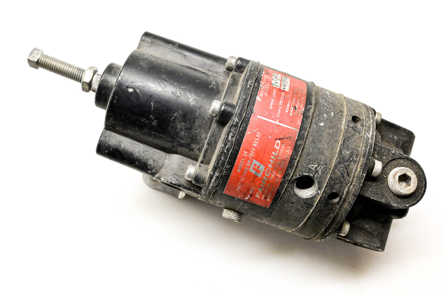 Fairchild 24 Model 24 Snap Acting On Off Relay 10-120 PSIG Spring Range 1.0-60 PSIG