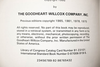 Goodheart-Willcox 0-87006-919-5 Small Gas Engines Manual