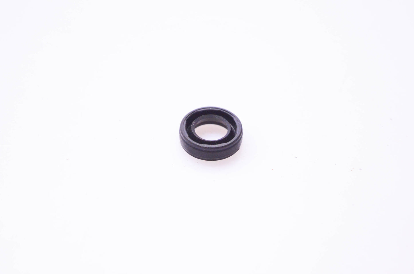 New OEM Briggs & Stratton 690680 Governor Shaft Seal NOS