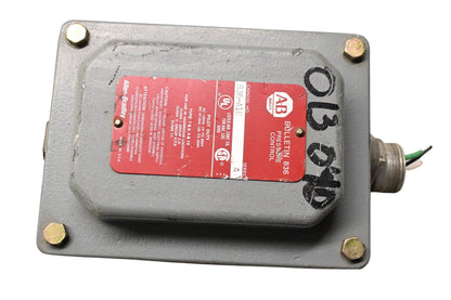 Allen-Bradley 836-A1E Pressure Control Model 836