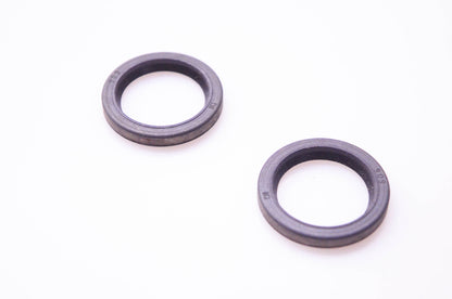 New OEM Briggs & Stratton 294606 Oil Seals Qty 2 NOS