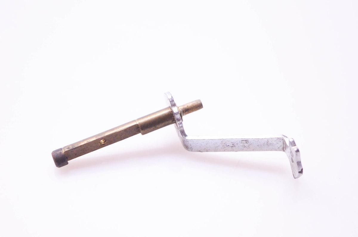 New OEM Tecumseh 631315 Shaft & Lever NOS