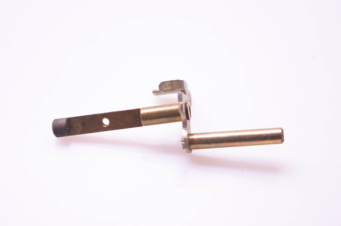 New OEM Tecumseh 631030 Carburetor Lever Shaft NOS