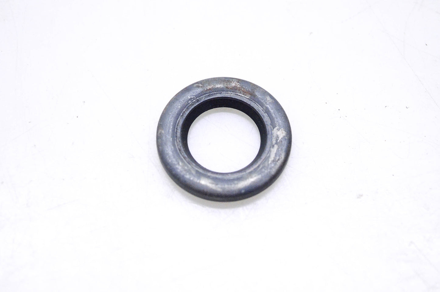 New OEM Tecumseh 291183 Oil Seal NOS