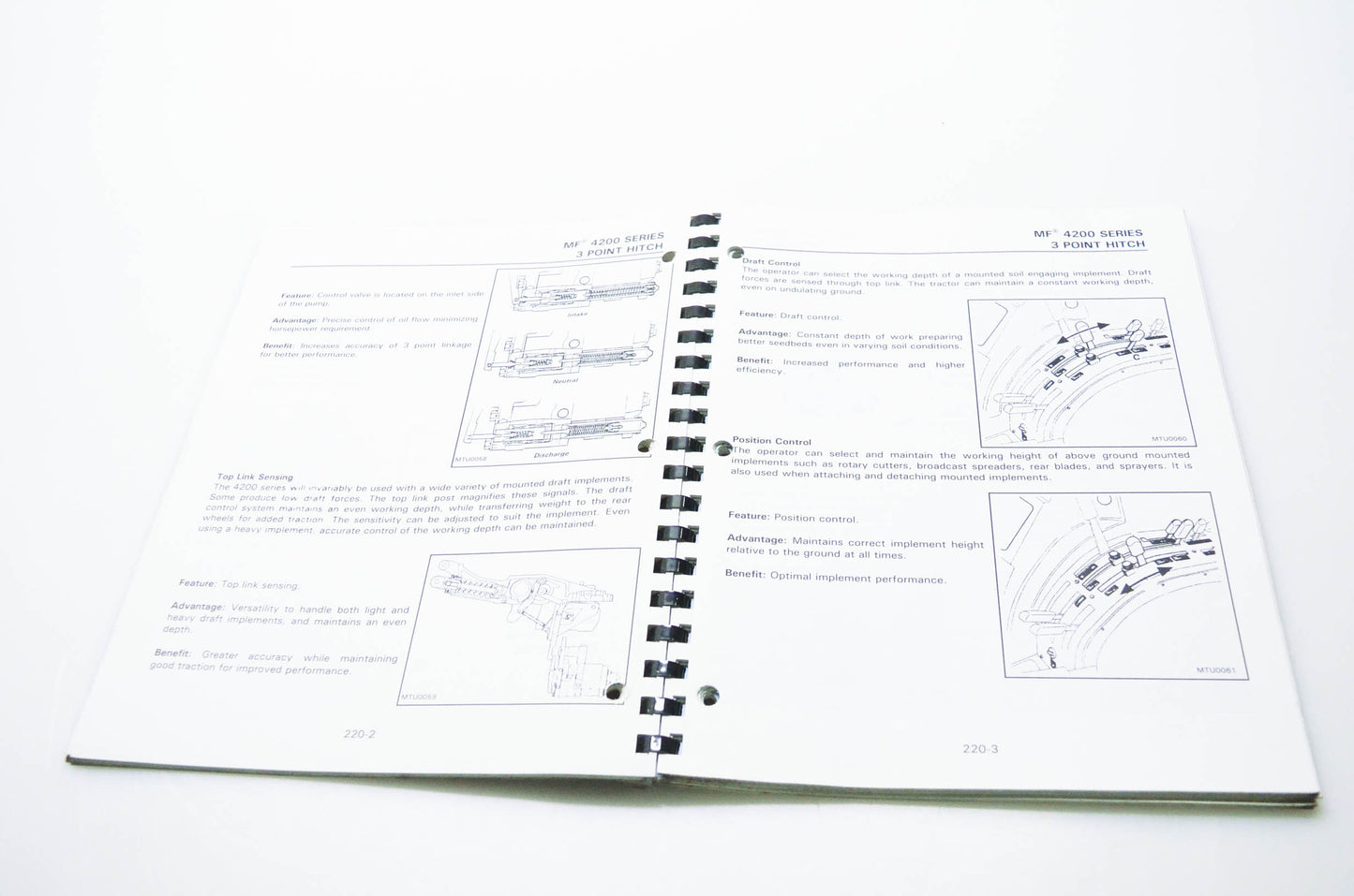 Massey Ferguson MD022-34 MF 4200 Series Tractors MF 1000 Series Loaders Manual