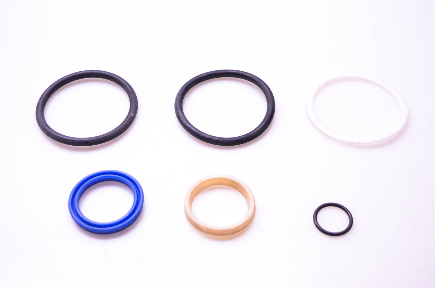 Komatsu 34B-64-05010 Tilt Cylinder Seal Kit NOS