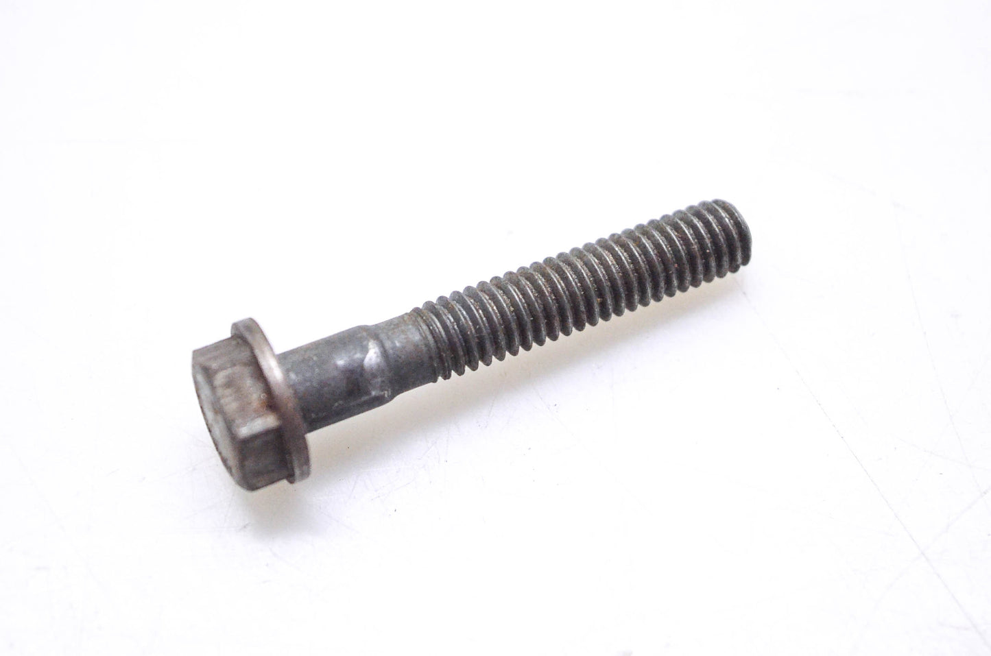 New OEM Briggs & Stratton 93111 Head Bolt NOS