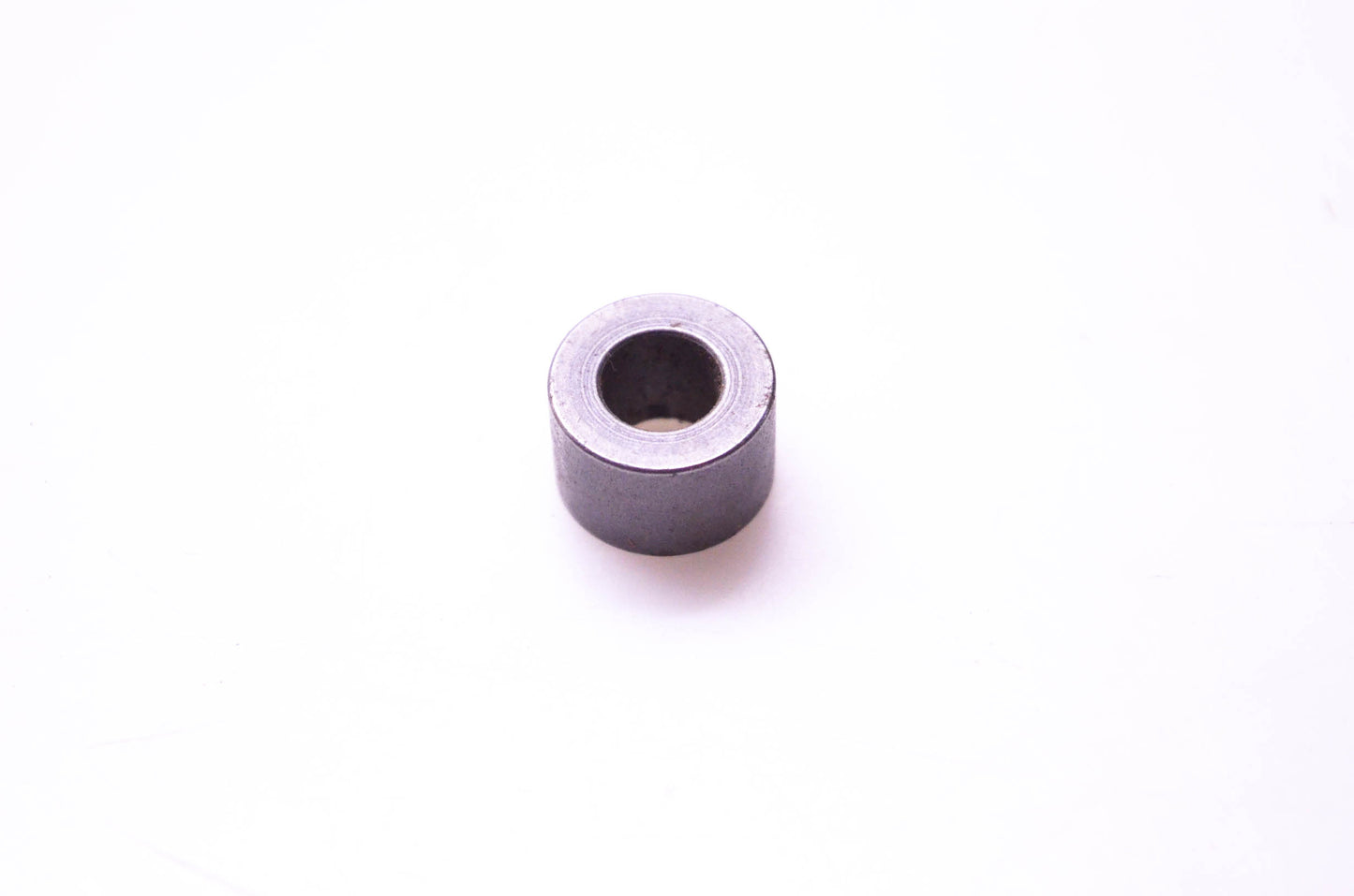 New OEM Briggs & Stratton 231186 Spacer NOS