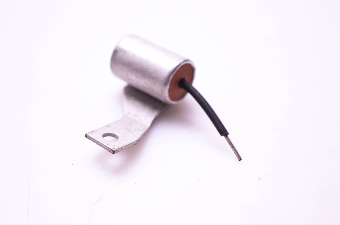 New OEM Briggs & Stratton 392912 Condenser NOS