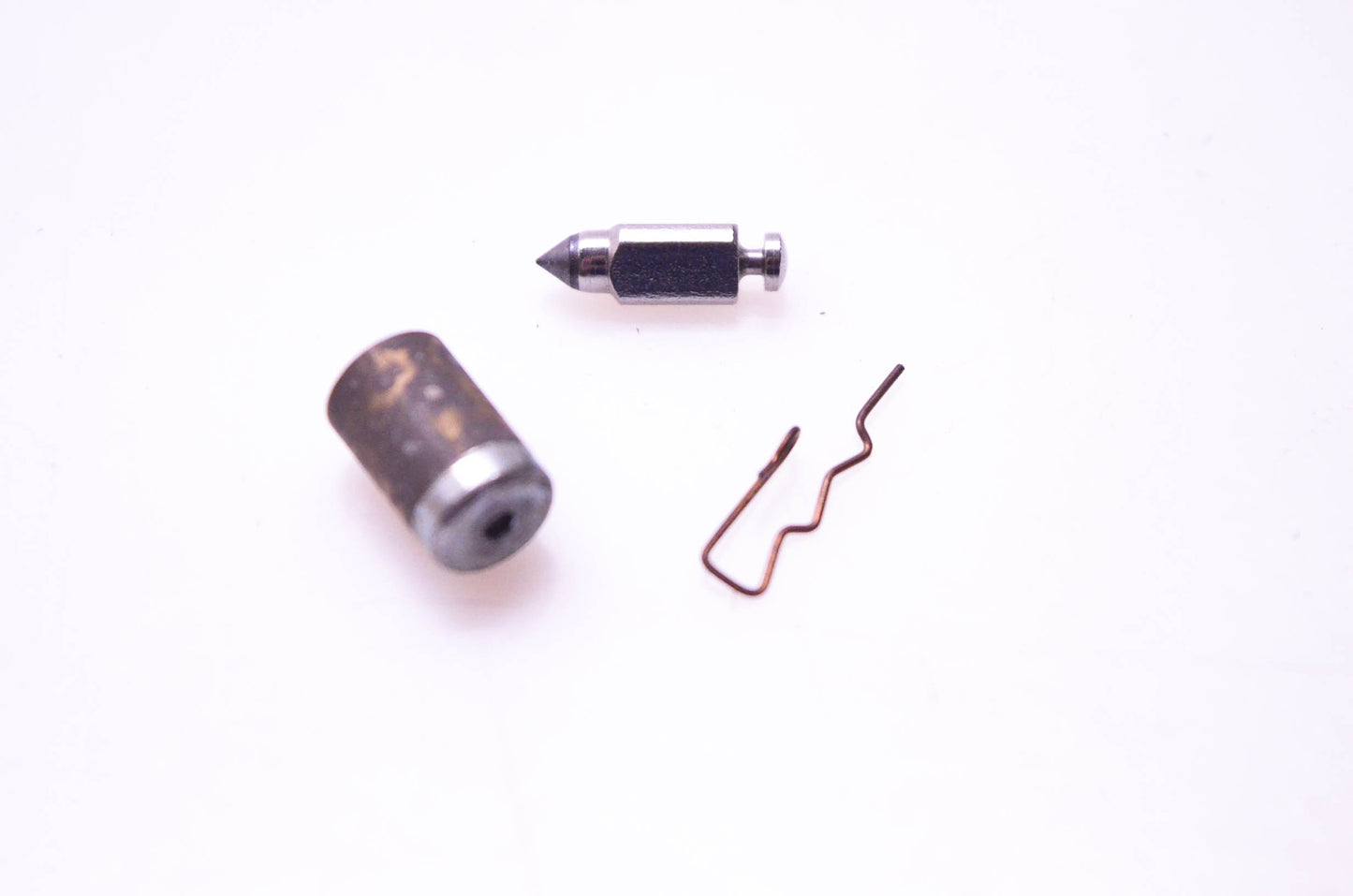 New OEM Briggs & Stratton 394682 Needle Seat Kit NOS