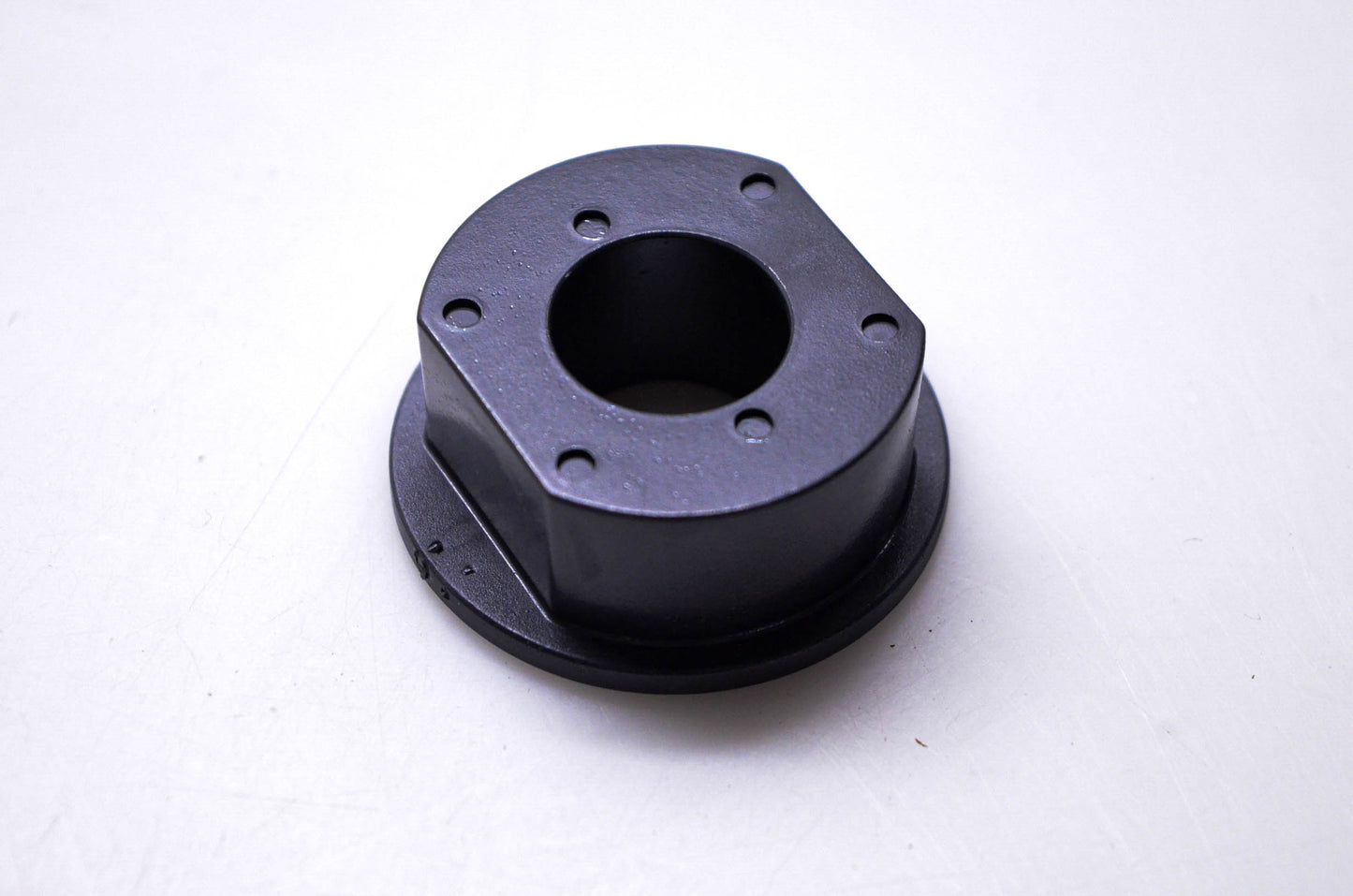 New OEM Briggs & Stratton 1720682SM Axle Bushing NOS