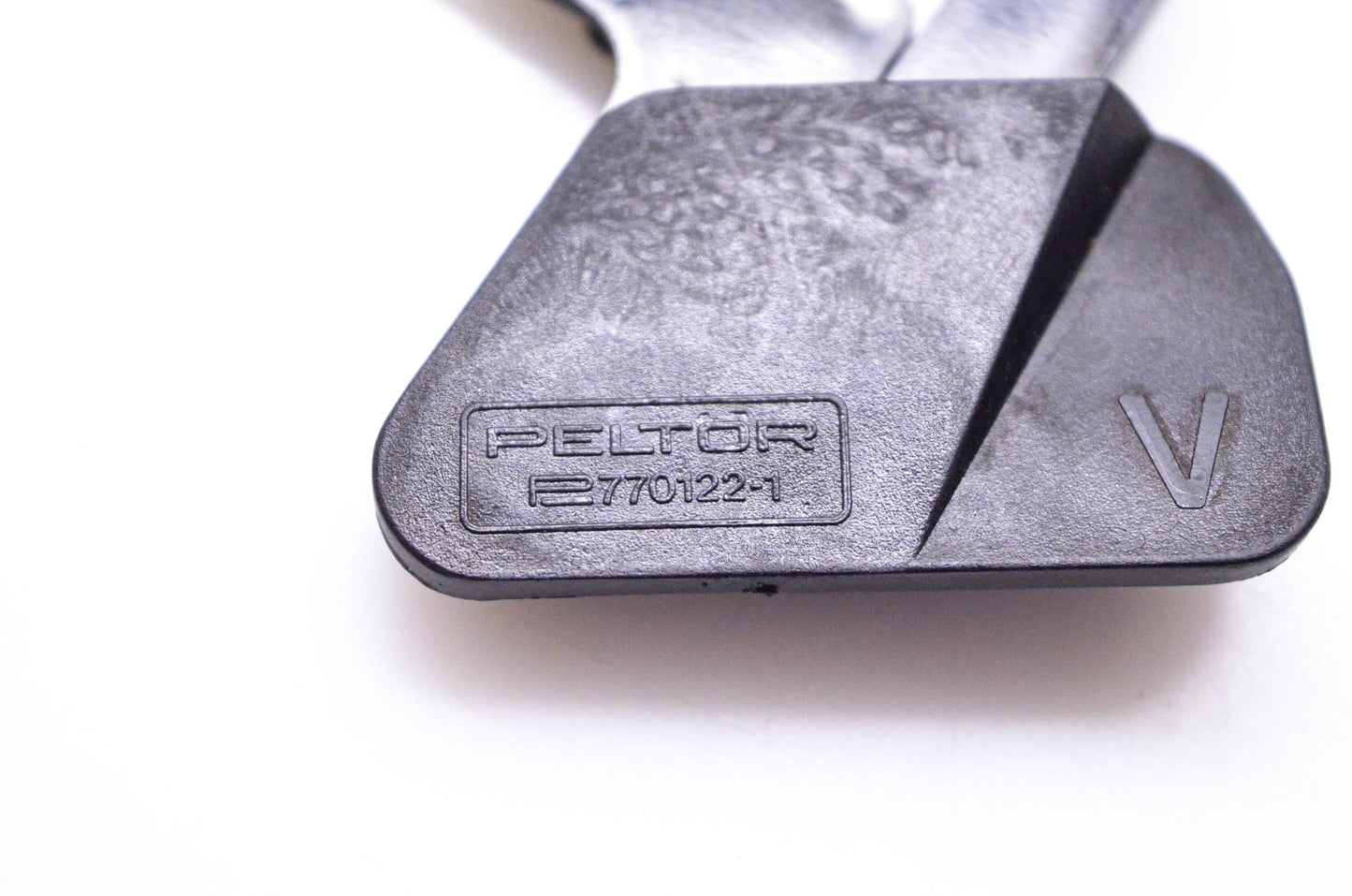 Peltor 770122 Hard Hat Clip V Assembly NOS