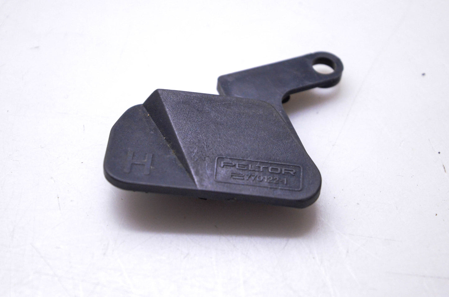 Peltor 770122 Hard Hat Clip H Assembly NOS