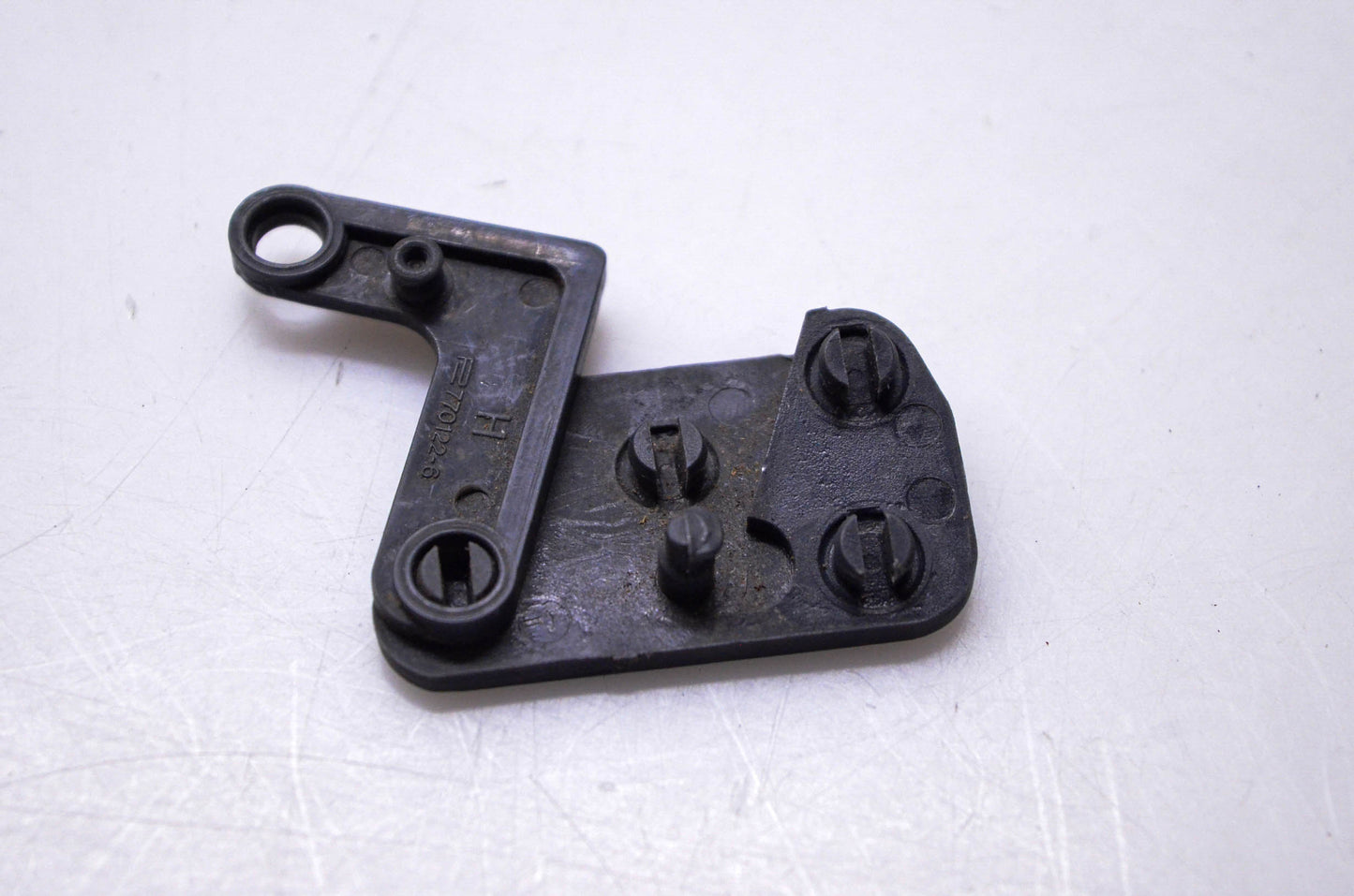 Peltor 770122 Hard Hat Clip H Assembly NOS
